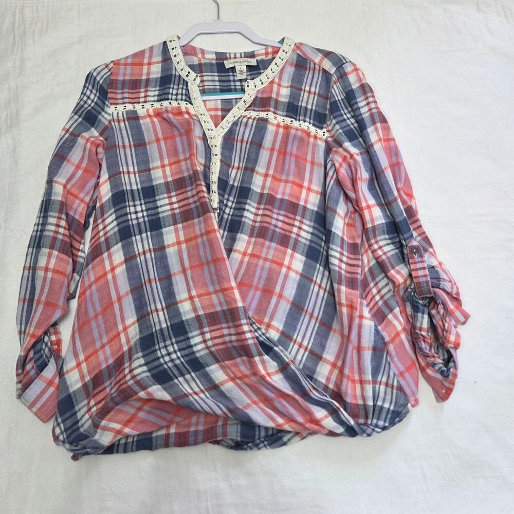 Vintage America Woman's Grey and Pink Blouse Size L